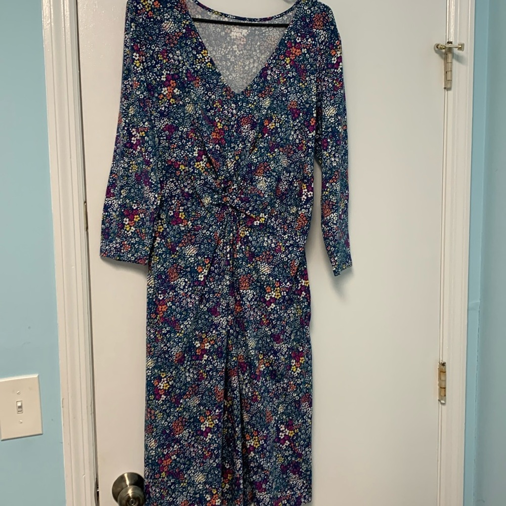 Lands End tencel material floral print draped tie knot looking in  the front